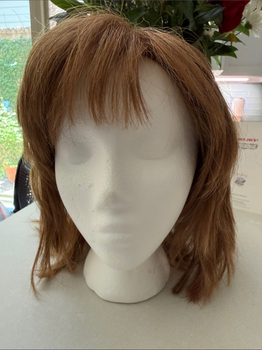 Women’s Short Layered Moda Acrylic Synthetic Wig with Fringe - Light Brown/Blond